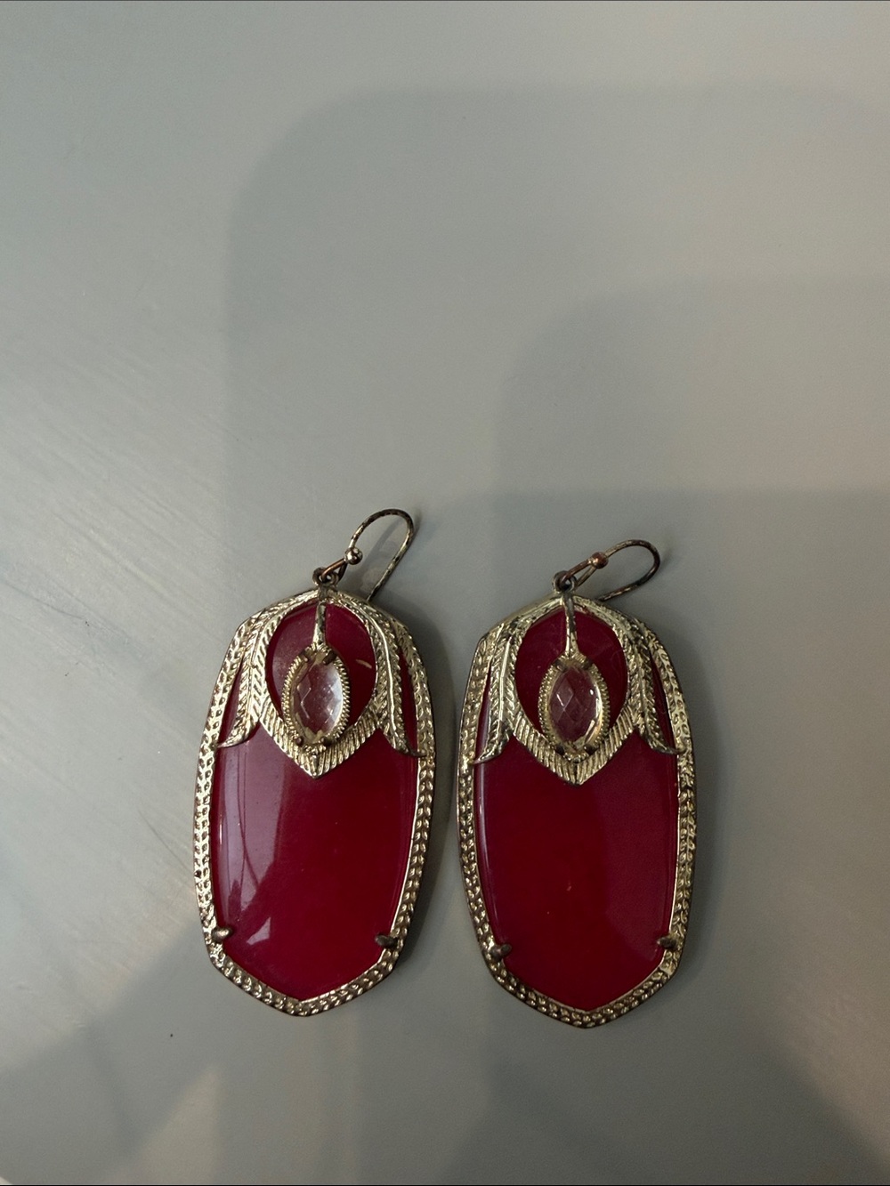 Kendra Scott Fuchsia and Gold Drop Earrings